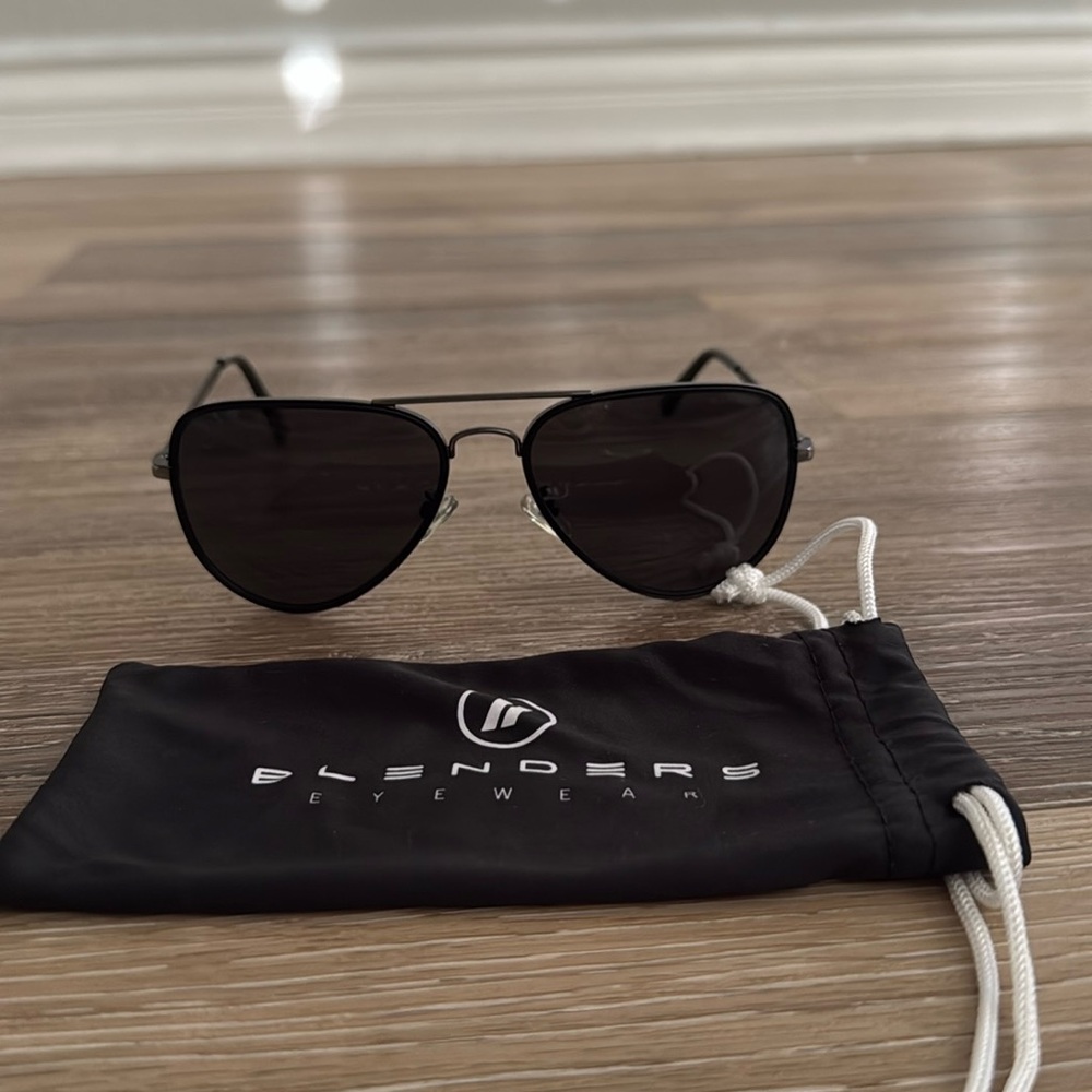 Blenders eyewear